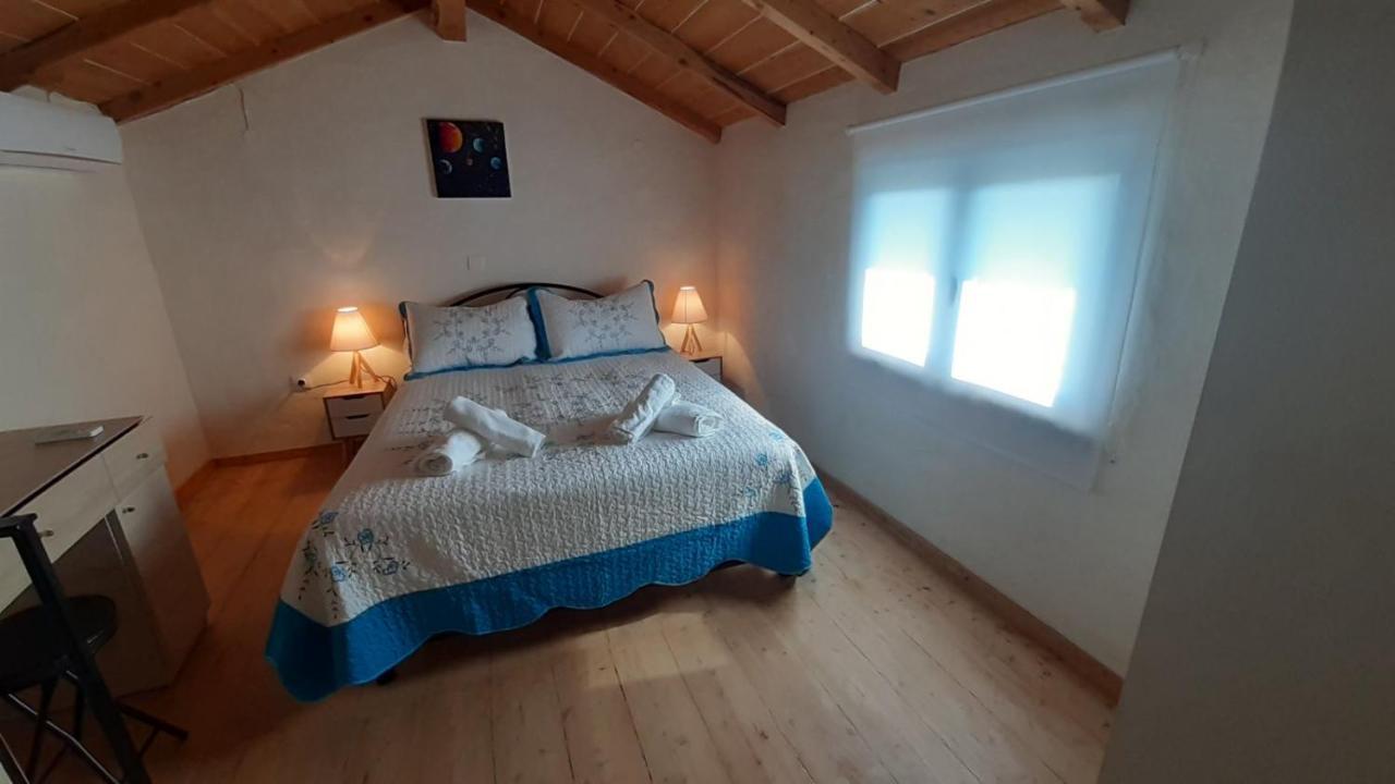 White Manolia Cottage Kato Korakiana Eksteriør billede